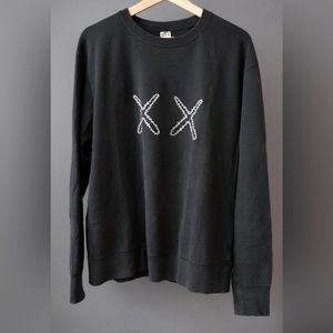 KAWS X Uniqlo - limited edition colab sweater